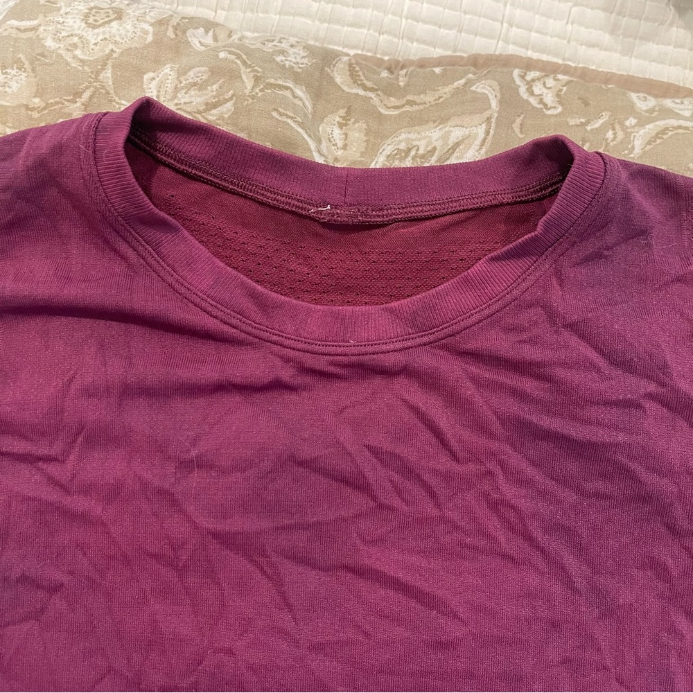 Lululemon Train To Be Tee Short Sleeve - Picture 4 of 5
